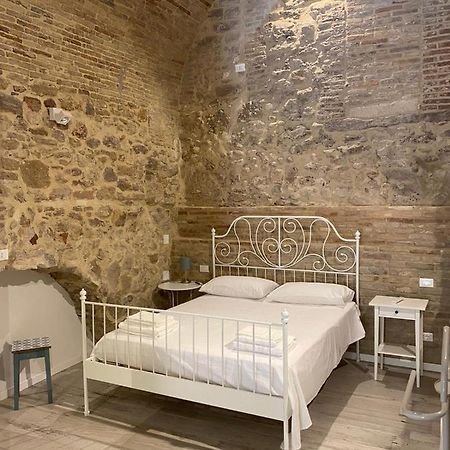 Le Volte Nel Borgo Apartman Termoli Kültér fotó